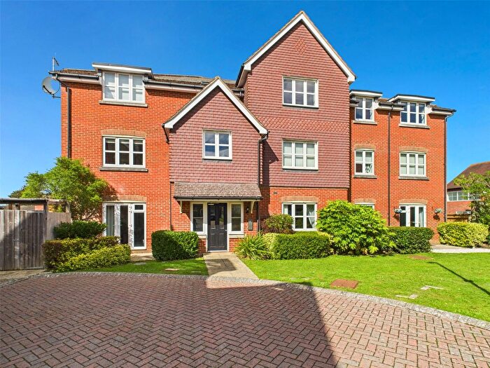 2 Bedroom Flat For Sale In Old Sawmill Place, Chinnor, Oxfordshire, OX39