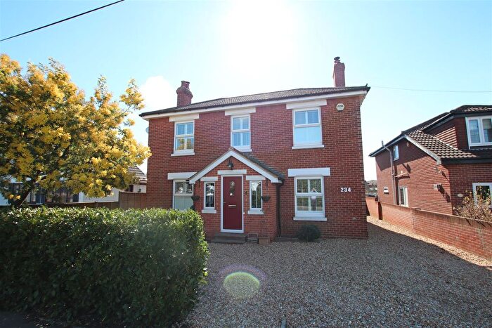 5 Bedroom Detached House To Rent In Warsash Road, Warsash, Southampton, SO31