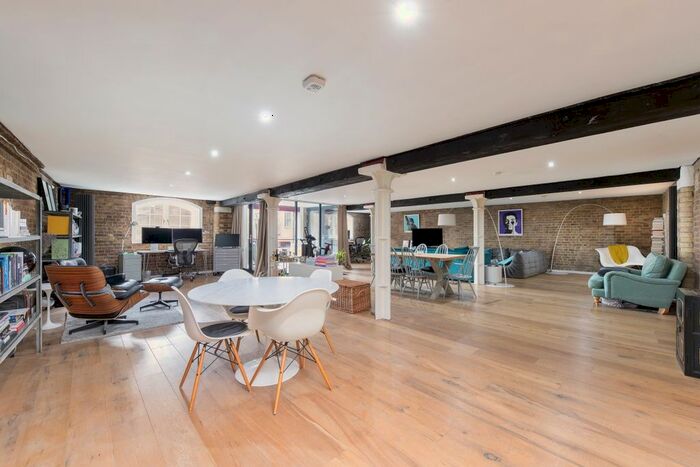 2 Bedroom Flat To Rent In Mill Street, London, SE1