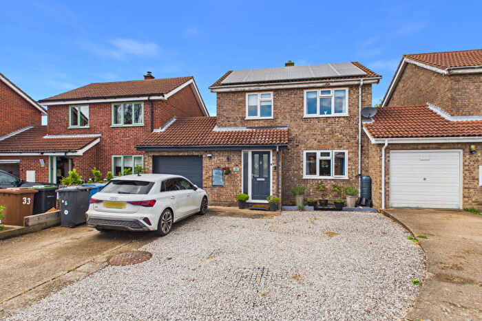 4 Bedroom Link Detached House For Sale In The Glebe, Lawshall, Bury St. Edmunds, Suffolk, IP29