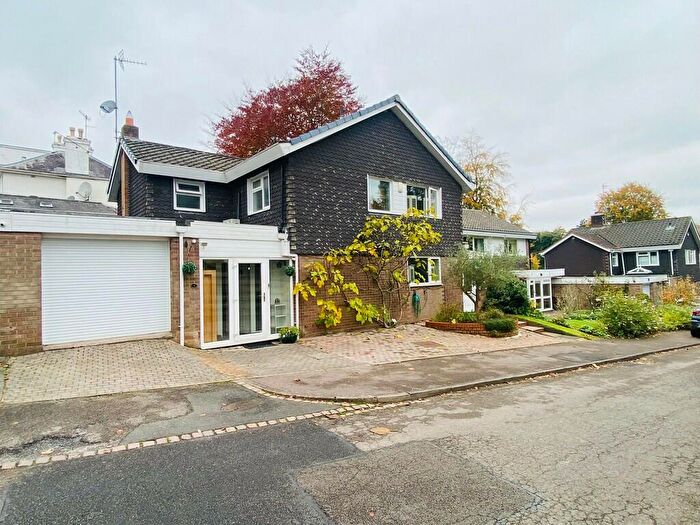 4 Bedroom Link Detached House To Rent In Cala Drive, Edgbaston, Birmingham, B15