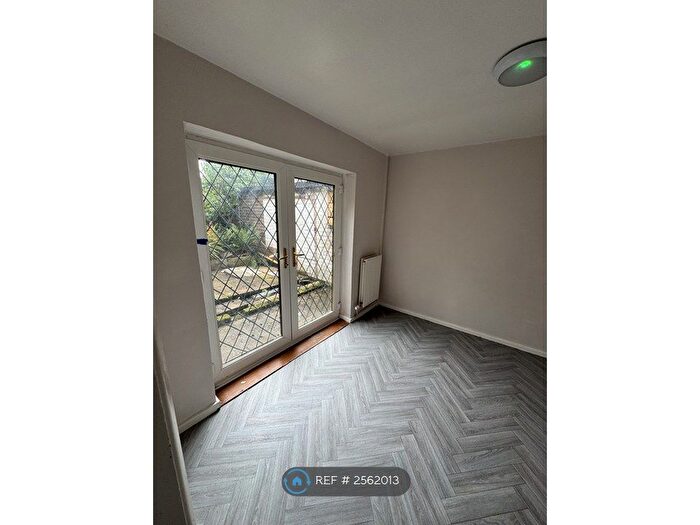 3 Bedroom Semi-Detached House To Rent In Hope Avenue, Little Hulton, Manchester, M38