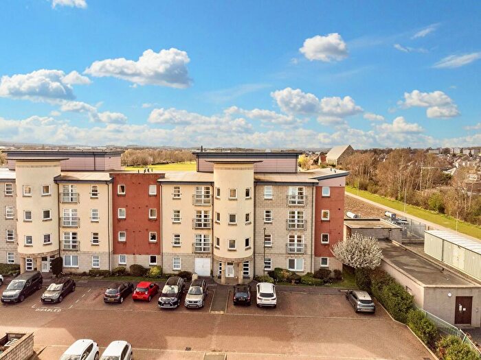 3 Bedroom Duplex For Sale In Gylemuir Road, Edinburgh, EH12