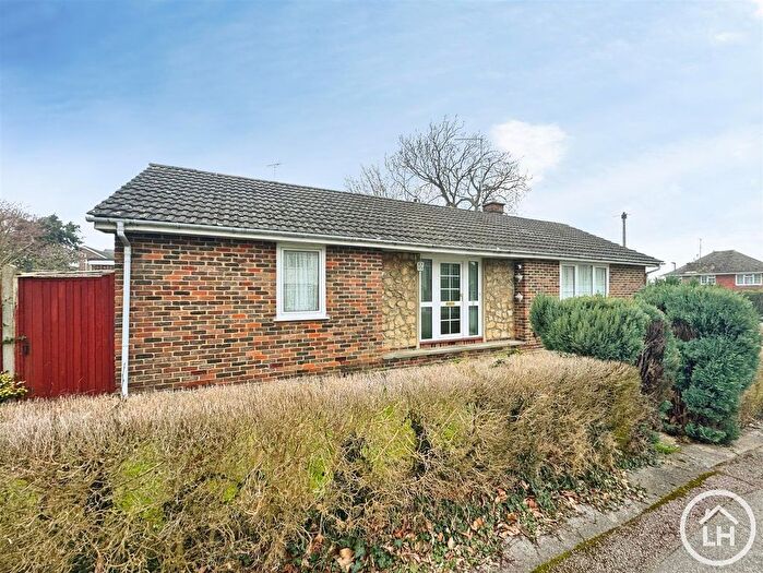 3 Bedroom Detached Bungalow For Sale In Sandgate Court, Rainham, Gillingham, ME8