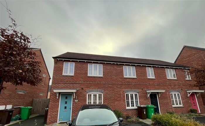 3 Bedroom Property To Rent In Laxton Close, Nottingham, NG8