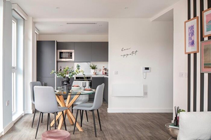 2 Bedroom Apartment For Sale In William Sutton Building, Old Mill Street, Manchester, M4