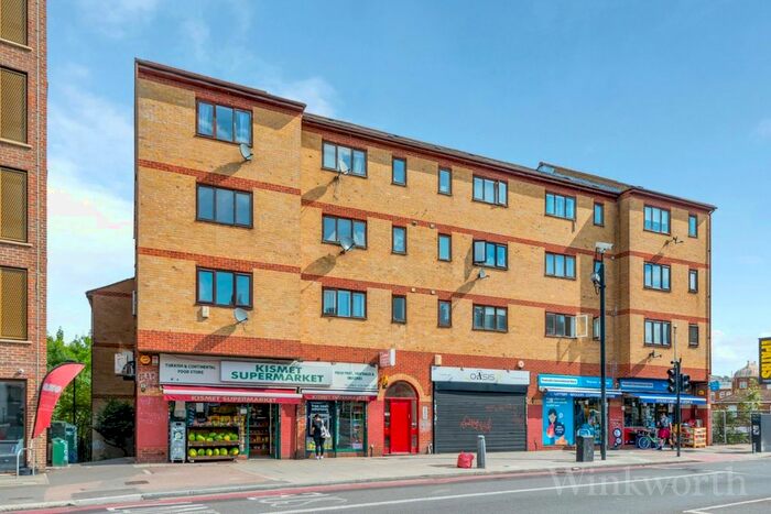 2 Bedroom Flat To Rent In New Cross Road, London SE14