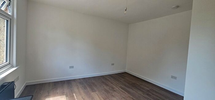 1 Bedroom Studio To Rent In Southbury Road, Enfield, EN1