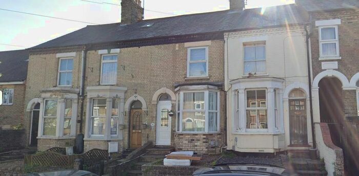 3 Bedroom Property To Rent In Dereham Road, Norwich, NR2