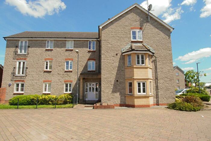 2 Bedroom Flat To Rent In Amis Walk, Horfield, Bristol, BS7