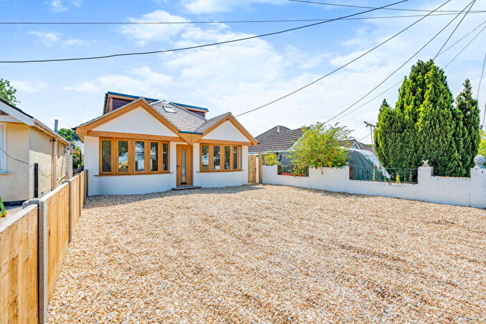 4 Bedroom Detached House To Rent In West Road, Hedge End, Southampton, SO30