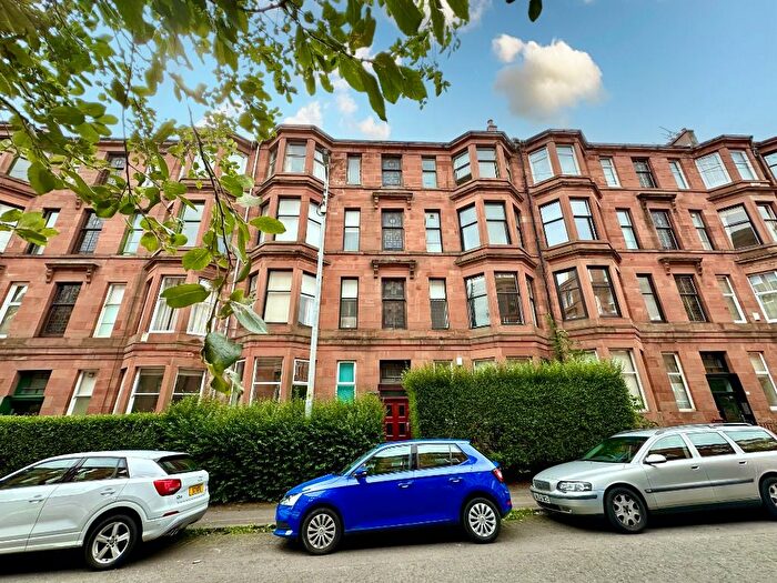3 Bedroom Flat To Rent In Caird Drive, Glasgow, G11