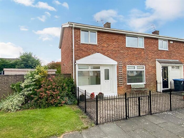 3 Bedroom Terraced House For Sale In Carr Place, Newton Aycliffe, DL5