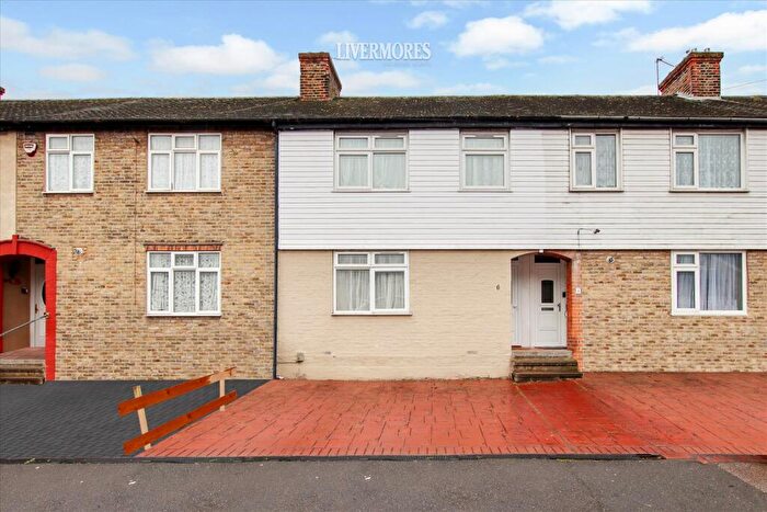 3 Bedroom Terraced House To Rent In Whitehill Road, Crayford, Kent., DA1