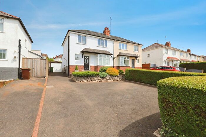 3 Bedroom Semi-Detached House For Sale In Greatfield Road, Kidderminster, DY11
