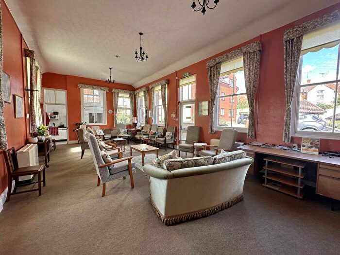 1 Bedroom Flat For Sale In Crofton Court, Yeovil, Somerset, BA21