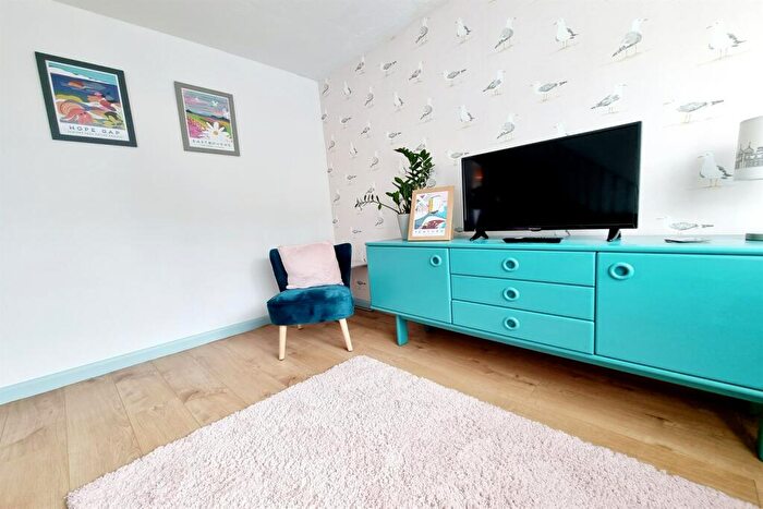 4 Bedroom Maisonette To Rent In Old Tree Parade, Broad Street, BN25
