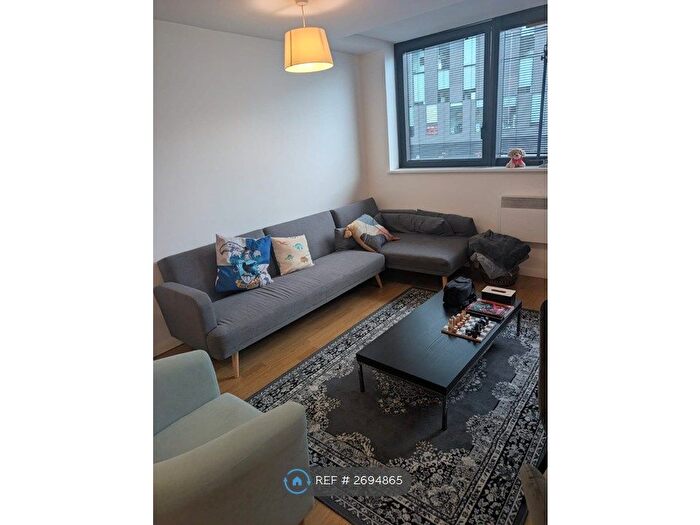 2 Bedroom Flat To Rent In Mann Island, Liverpool, L3