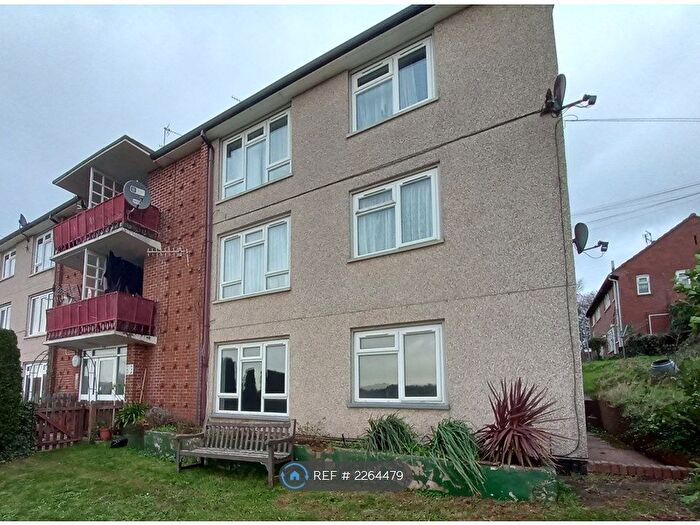 2 Bedroom Flat To Rent In Blackthorn Crescent, Exeter, EX1