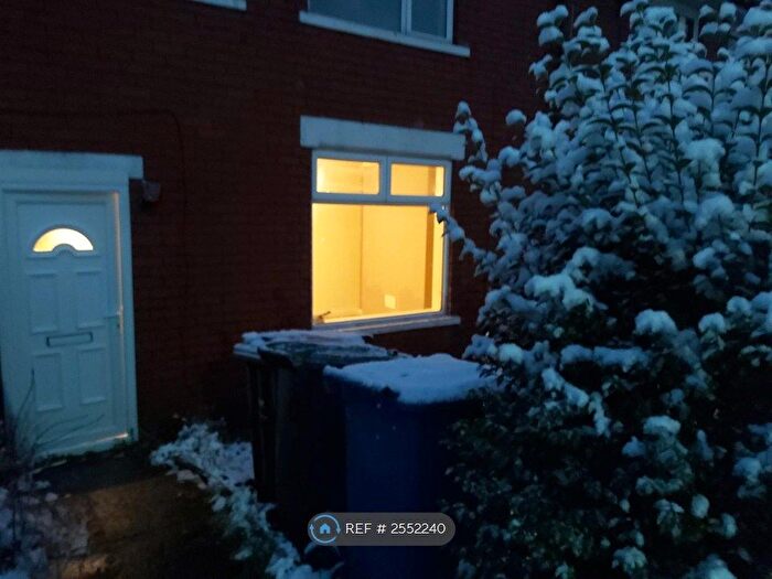 3 Bedroom Terraced House To Rent In Alexandra Avenue, Whitefield, Manchester, M45