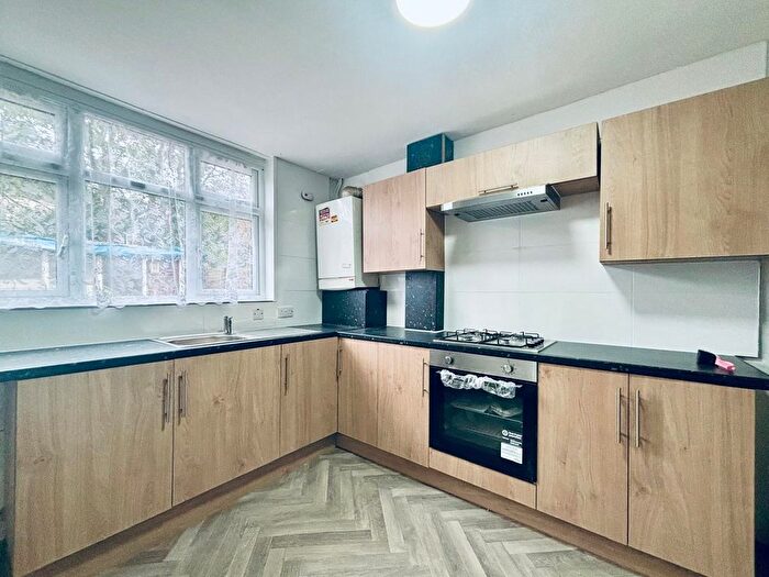 4 Bedroom Terraced House To Rent In Compton Avenue, London, E6