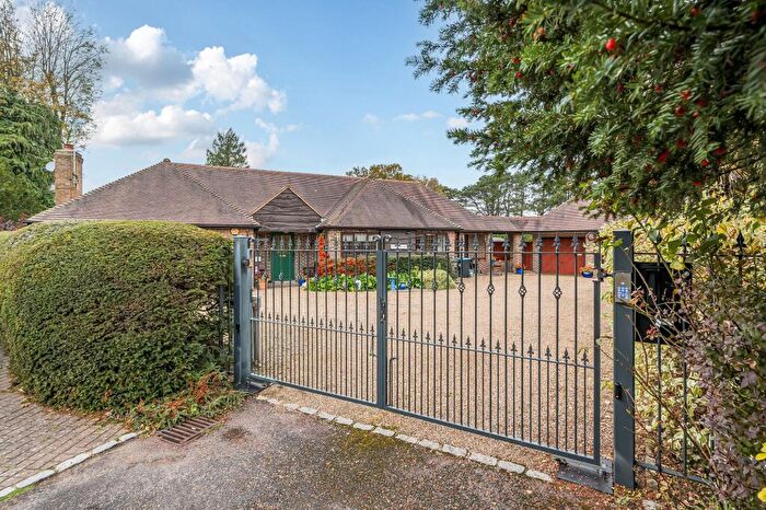 3 Bedroom Detached Bungalow For Sale In Mimosa Drive, Woldingham, CR3