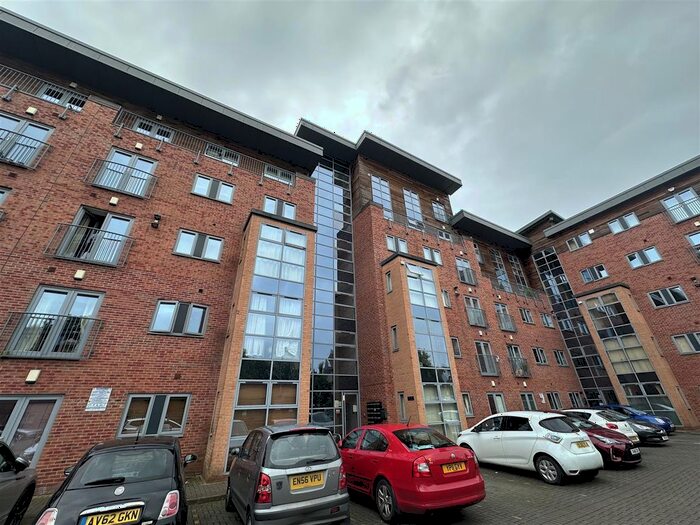2 Bedroom Flat To Rent In The Pinnacle, Ings Road, Wakefield, WF1