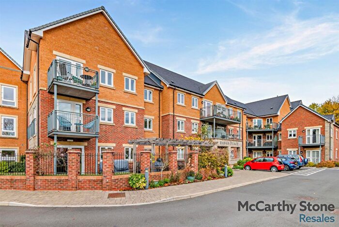 2 Bedroom Flat For Sale In Banks Place, Moormead Road, Wrougton, SN4