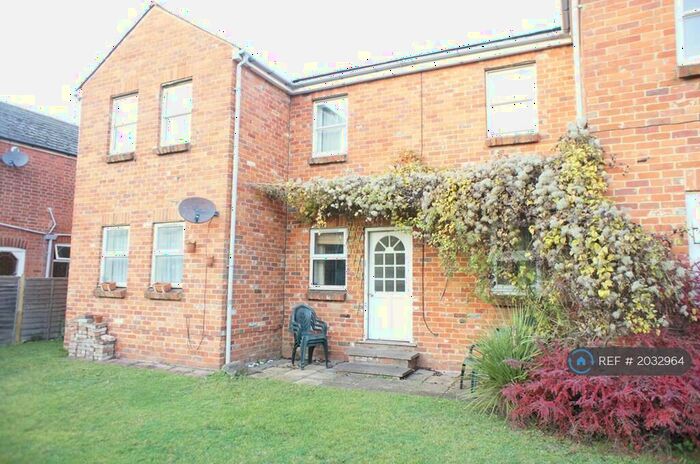 1 Bedroom Flat To Rent In Cardiff Road, Reading, RG1