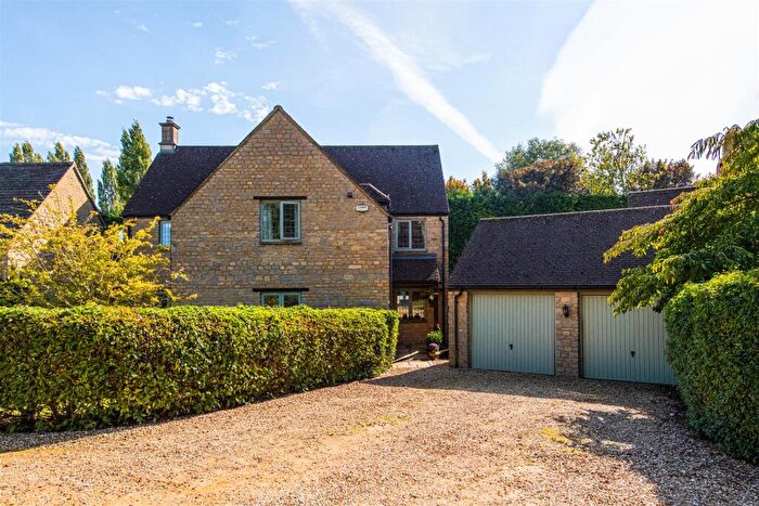 4 Bedroom Detached House For Sale In Cricketers Green, Weldon, Corby, NN17