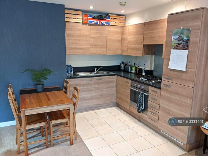 2 Bedroom Flat To Rent In Havergate Way, Reading, RG2