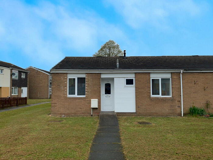 2 Bedroom Bungalow To Rent In Lesbury Avenue, Shiremoor, NE27