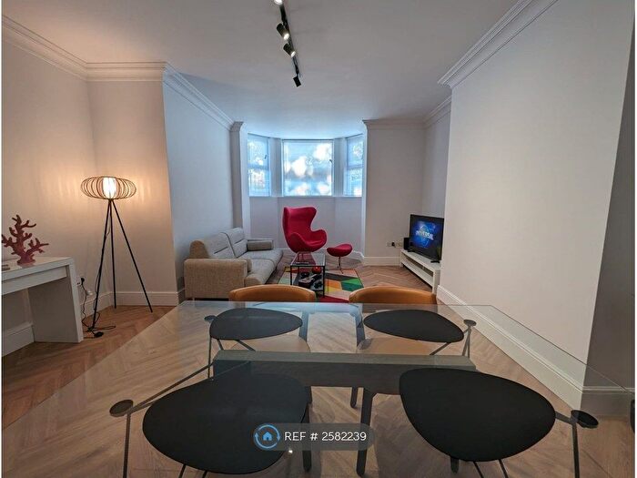 2 Bedroom Flat To Rent In Western Parade, Southsea, PO5