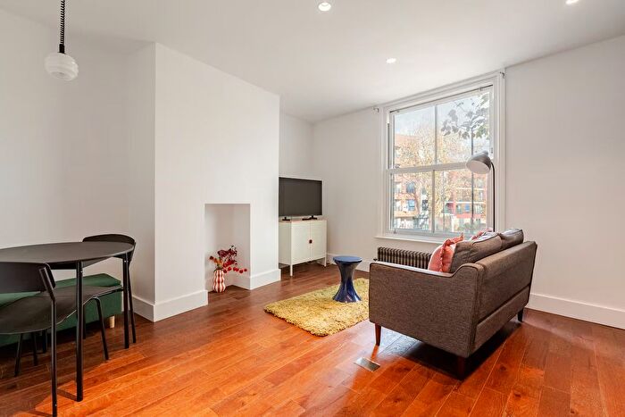2 Bedroom Flat For Sale In Grange Road, London, SE1