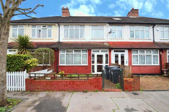 3 Bedroom Terraced House To Rent In Capri Road, Addiscombe, Croydon, CR0