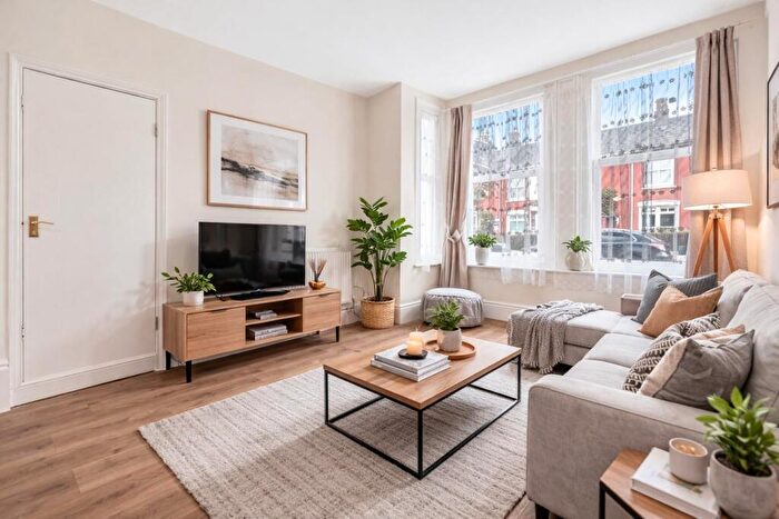 3 Bedroom Terraced House For Sale In Argyle Road, London, N17