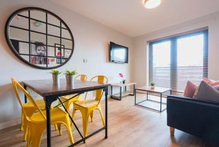 3 Bedroom Flat To Rent In (&#;pppw) Byron Street, Newcastle Upon Tyne, NE2