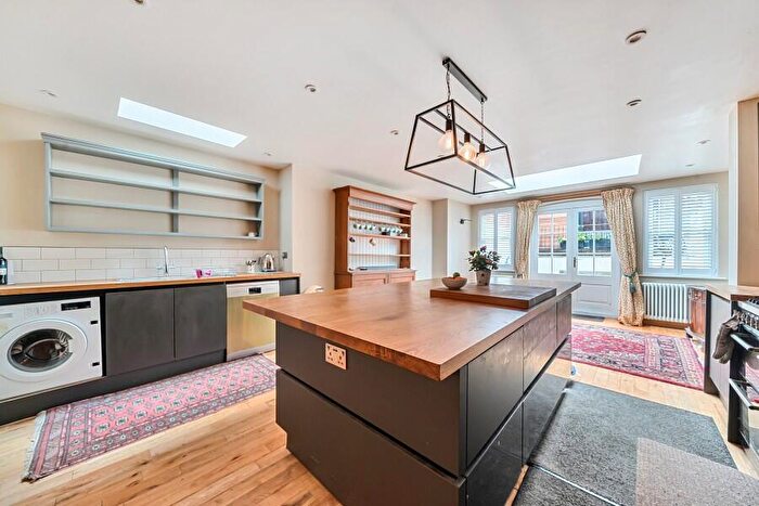 4 Bedroom Terraced House To Rent In Sydenham Road, Guildford, GU1