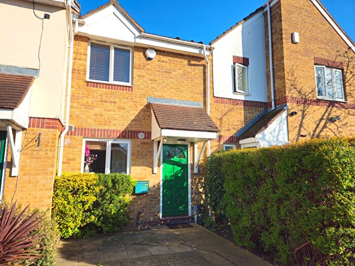2 Bedroom Terraced House For Sale In Strouds Close, Chadwell Heath, Romford, RM6