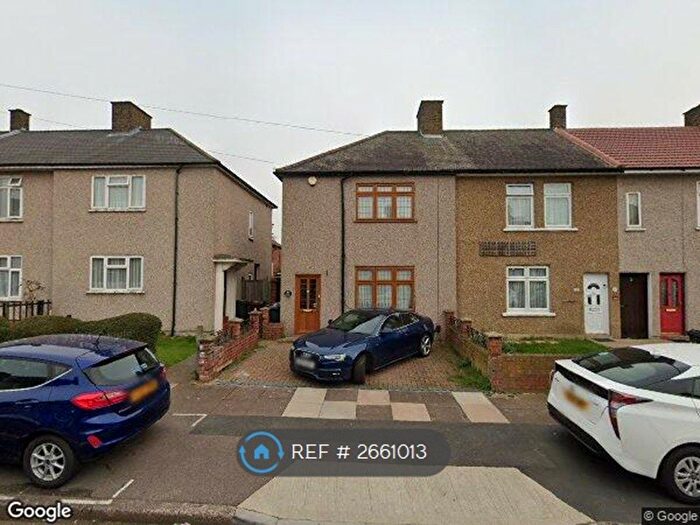 2 Bedroom End Of Terrace House To Rent In Baron Road, Dagenham, RM8