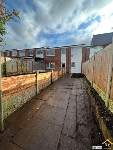 5 Bedroom Terraced House For Sale In Windrows, Skelmersdale, West Lancashire, WN8