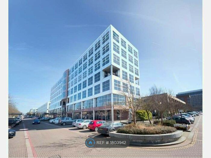 2 Bedroom Flat To Rent In Medina House, Milton Keynes, MK9