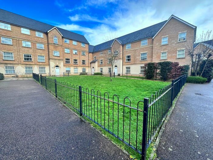 1 Bedroom Flat To Rent In Malyon Close, Braintree, CM7