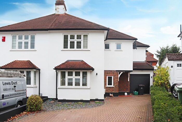 4 Bedroom Semi Detached House For Sale In Hurst Close, Hayes, Bromley, Kent, BR2