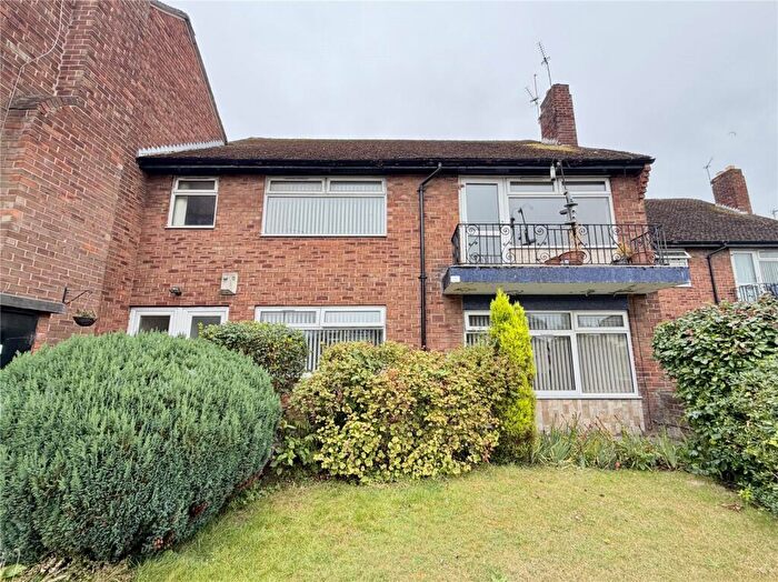 2 Bedroom Apartment For Sale In Altway, Aintree, L10