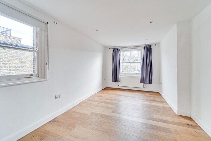 2 Bedroom Apartment To Rent In Goldhurst Terrace, West Hampstead, London, NW6