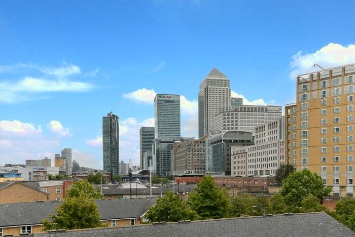 4 Bedroom Semi-Detached House To Rent In Three Colt Street, London, London, London, E14