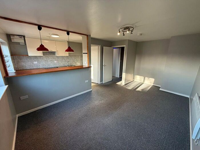 2 Bedroom Flat To Rent In Victoria Court, Park Street, NG7