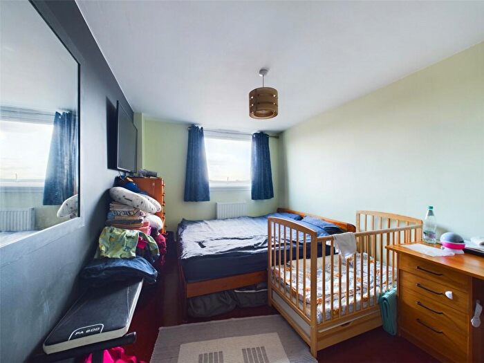 2 Bedroom Apartment For Sale In Taylorson Street, Salford, Greater Manchester, M5