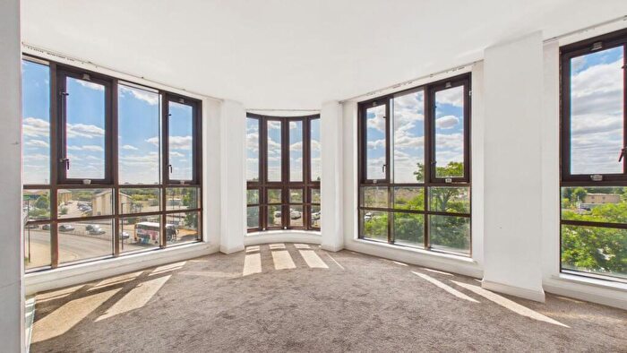 2 Bedroom Flat For Sale In Priestgate, Peterborough, PE1